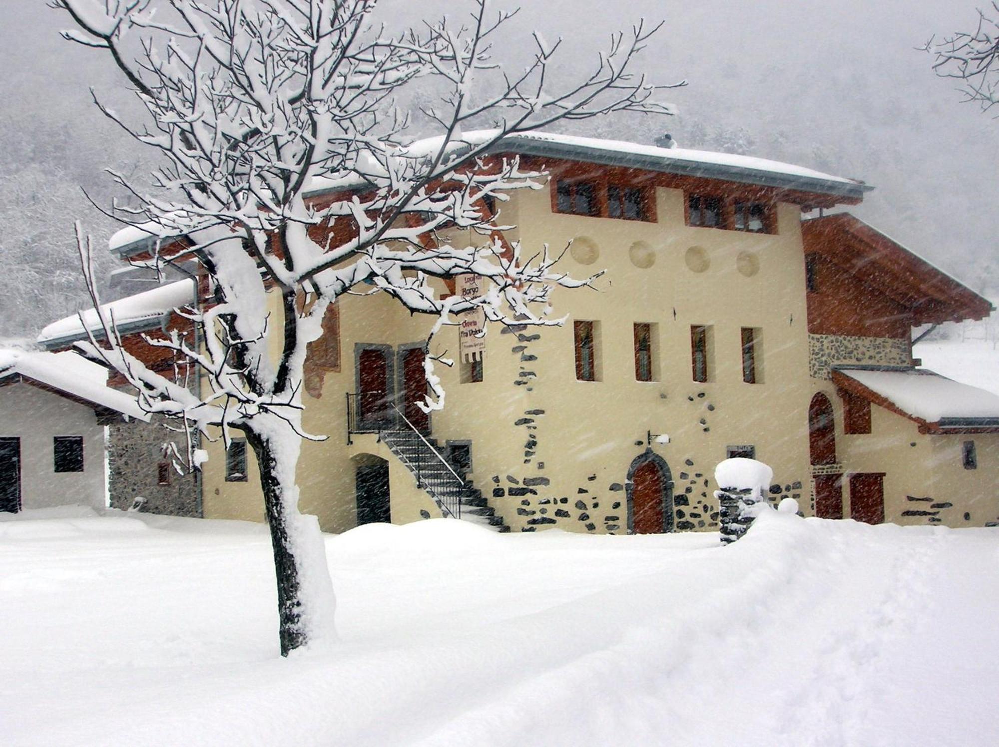 Locanda Borgo Chiese Castel Condino Kültér fotó