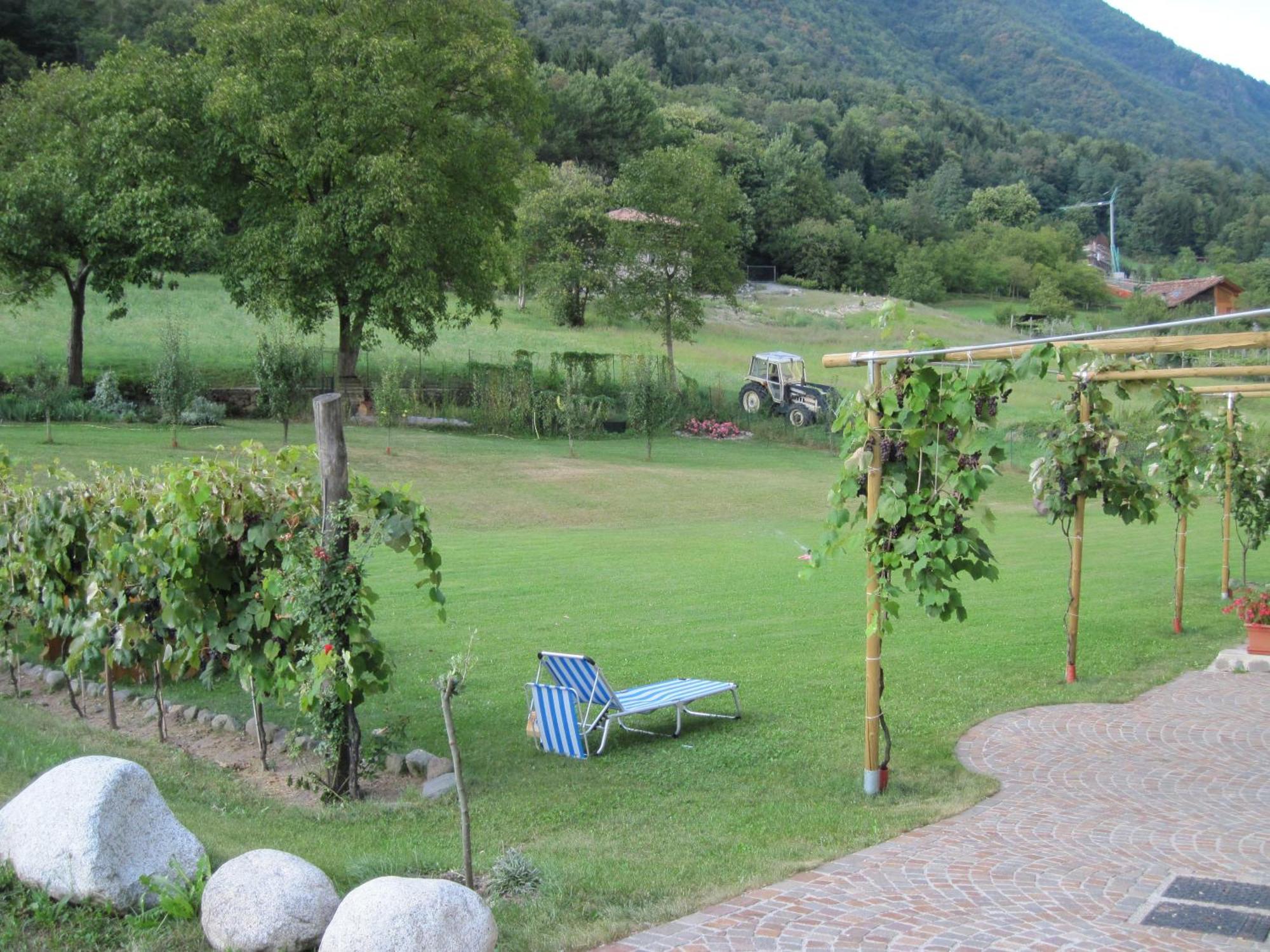 Locanda Borgo Chiese Castel Condino Kültér fotó
