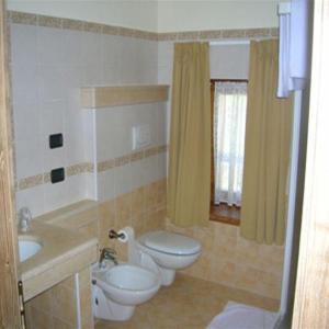 Locanda Borgo Chiese Castel Condino Szoba fotó